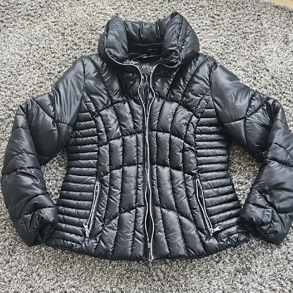 Guess short Black Puffer Jacket Size M